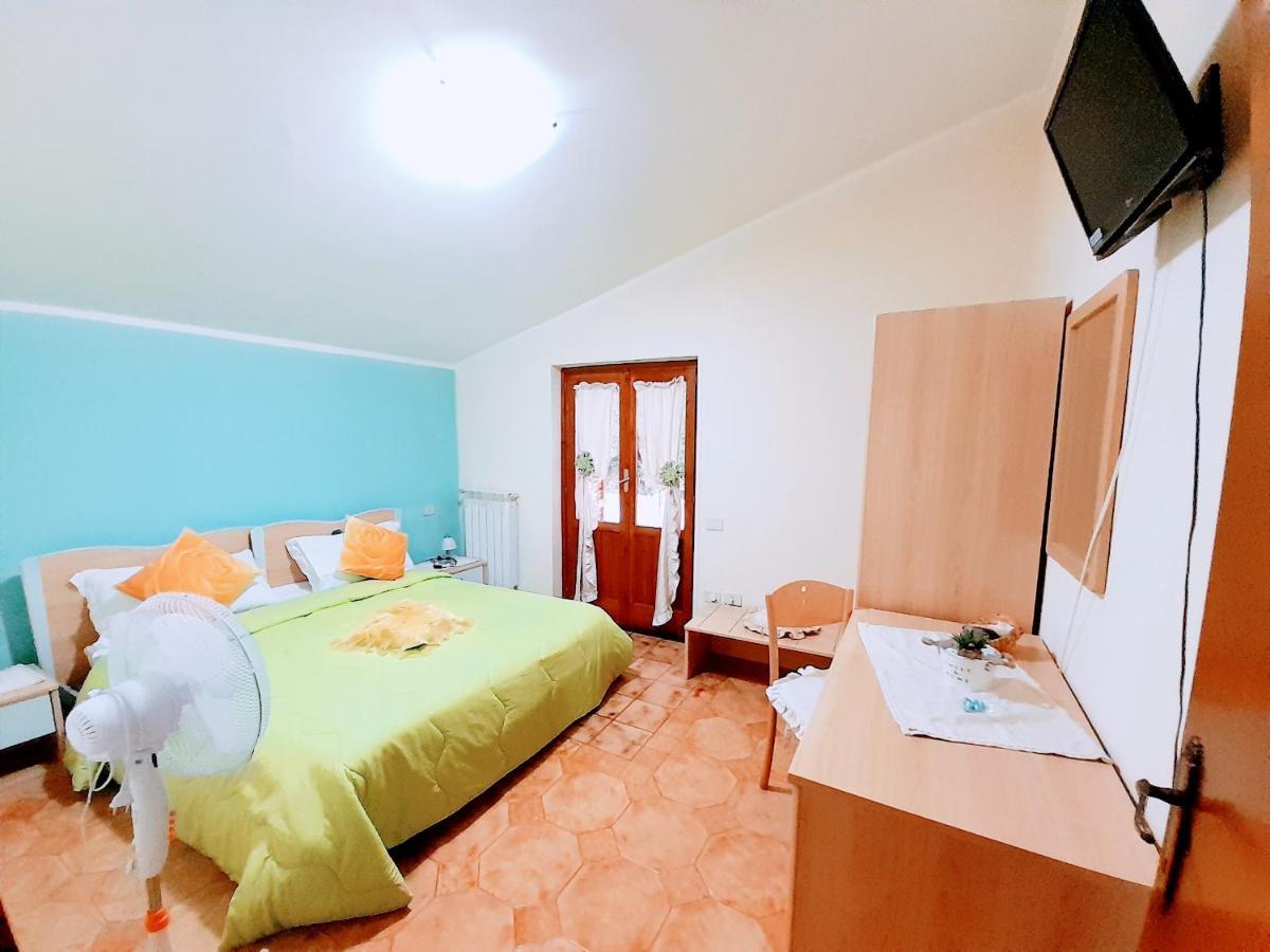 Hotel Affittacamere Novella トラモンティ エクステリア 写真
